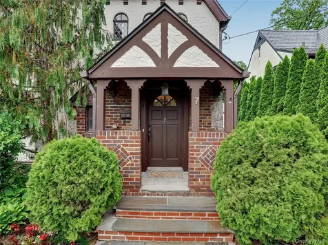 7 Huntwood Place Mount Vernon NY 10552