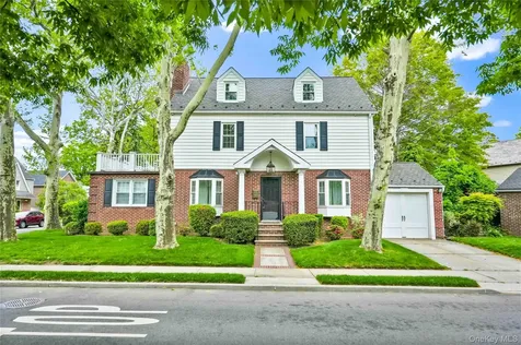 21405 53rd Avenue Bayside NY 11364