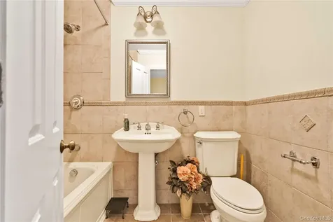 21405 53rd Avenue Bayside NY 11364
