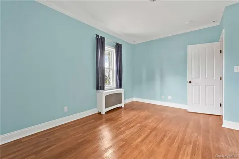 21405 53rd Avenue Bayside NY 11364