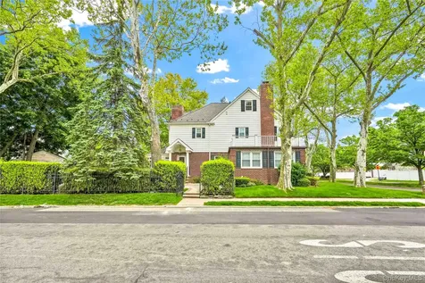 21405 53rd Avenue Bayside NY 11364