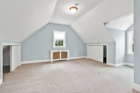 21405 53rd Avenue Bayside NY 11364