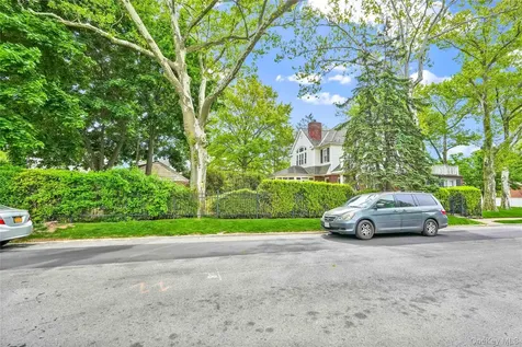 21405 53rd Avenue Bayside NY 11364