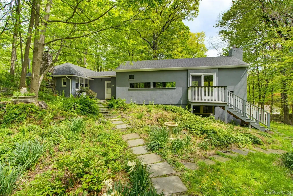 98 Mount Airy Road S Croton-on-hudson NY 10520