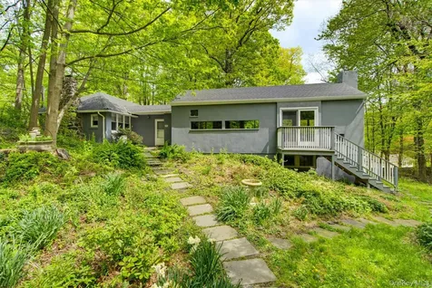 98 Mount Airy Road S Croton-on-hudson NY 10520