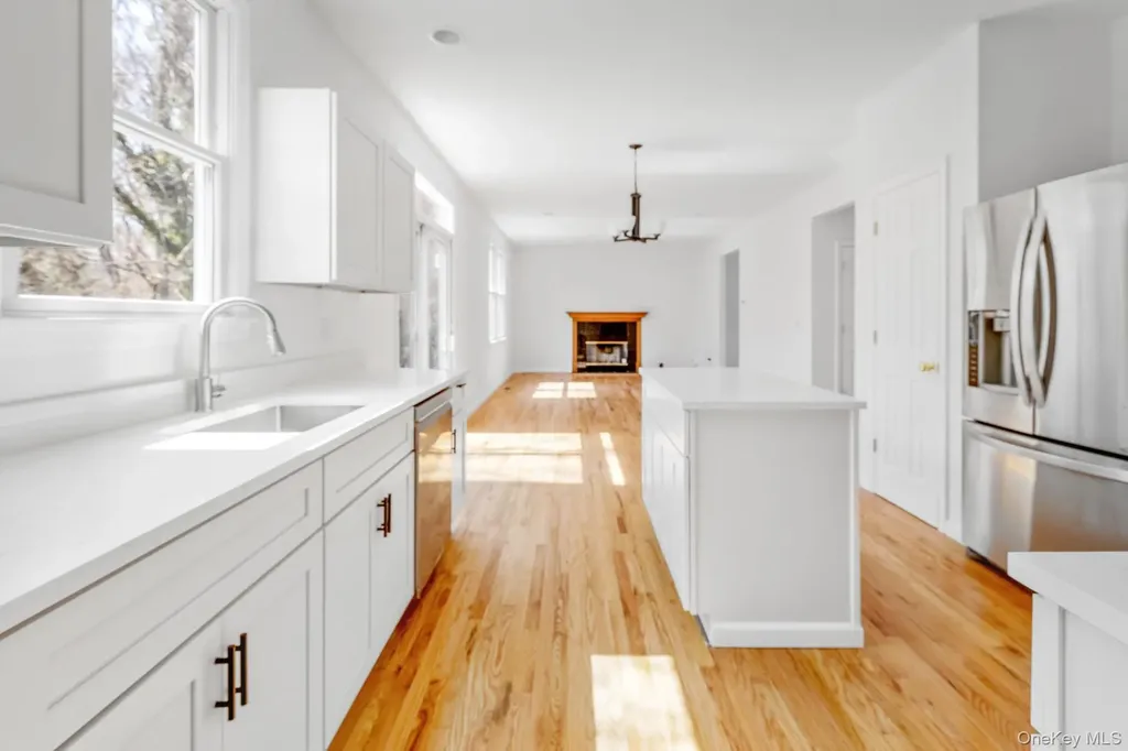 1871 Edwards Avenue Calverton NY 11933