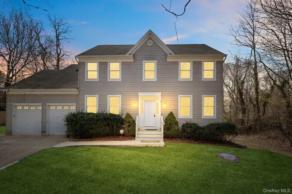 1871 Edwards Avenue Calverton NY 11933