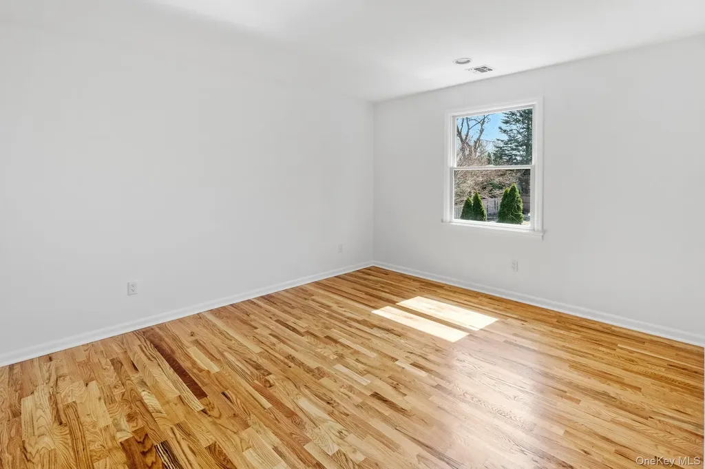 1871 Edwards Avenue Calverton NY 11933