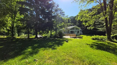 54 Allapartus Road Ossining NY 10562