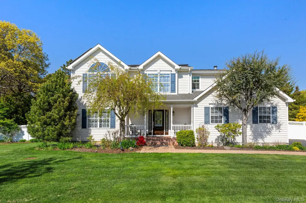 47 Jordan Drive Medford NY 11763