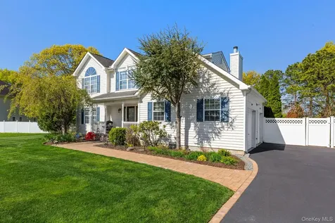 47 Jordan Drive Medford NY 11763