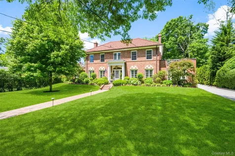 30 Elm Avenue Larchmont NY 10538