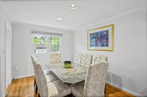 25 Gerald Lane Old Bethpage NY 11804