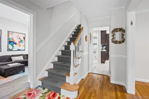 25 Gerald Lane Old Bethpage NY 11804