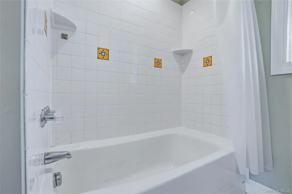 24 S Parsonage Street Rhinebeck NY 12572