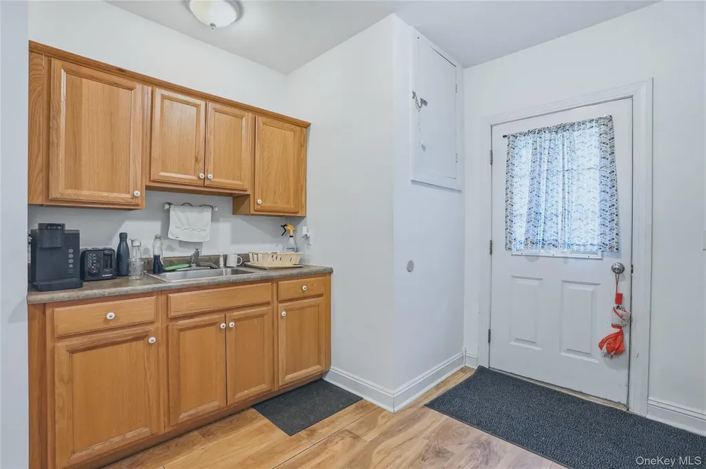 24 S Parsonage Street Rhinebeck NY 12572