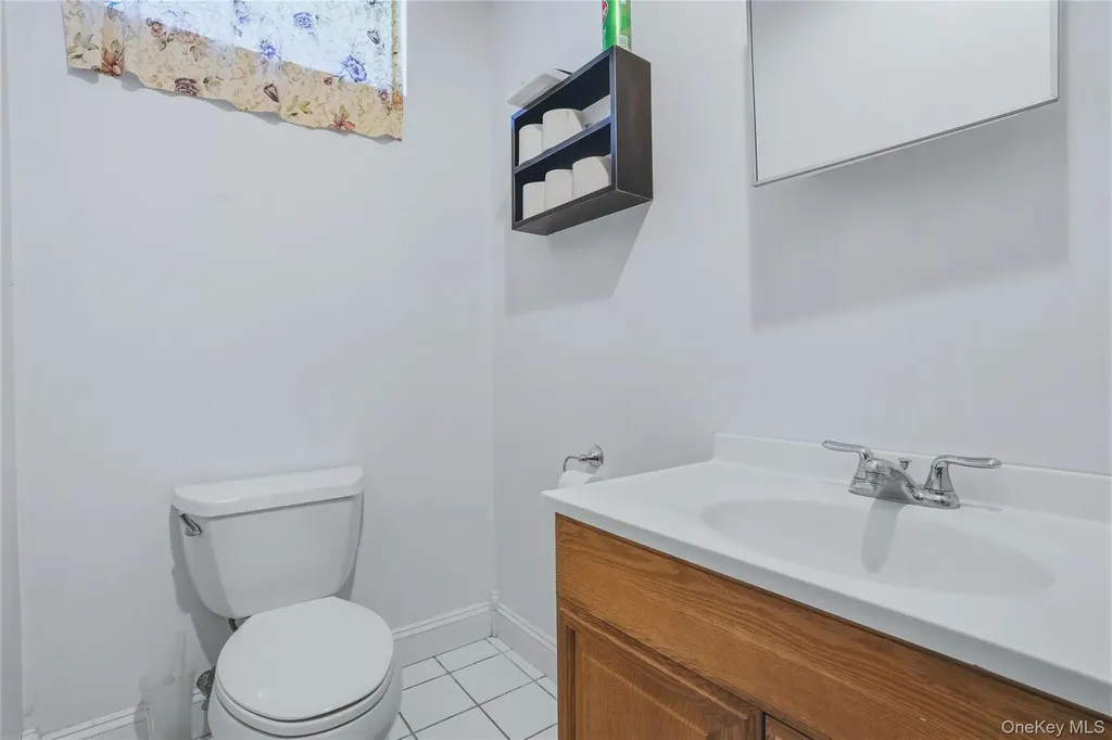 24 S Parsonage Street Rhinebeck NY 12572