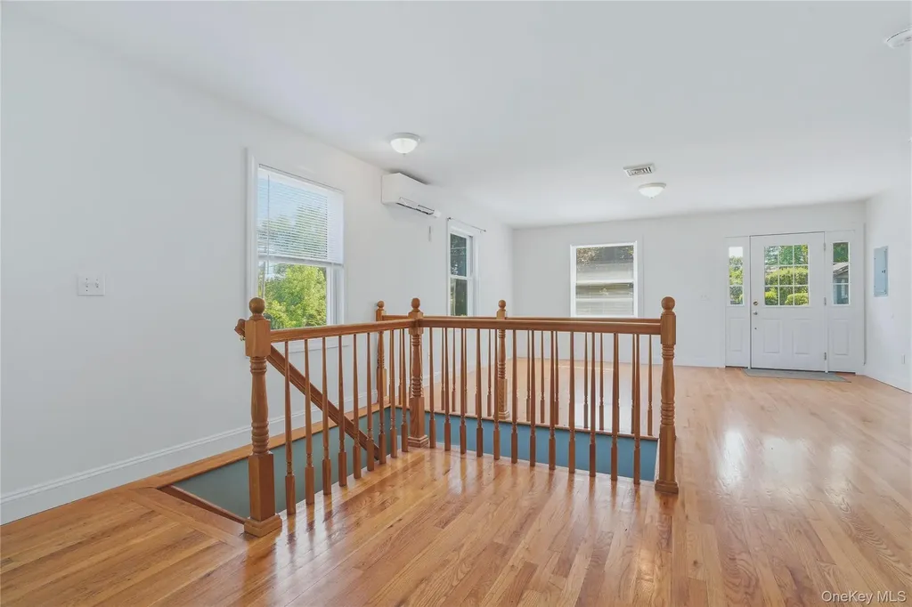 24 S Parsonage Street Rhinebeck NY 12572