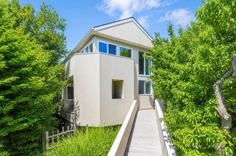216 Broadway Saltaire NY 11706