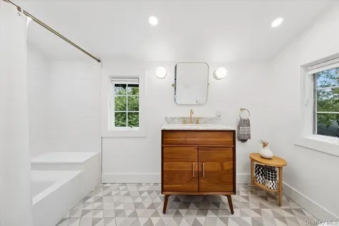 294 Weaver Street Larchmont NY 10538