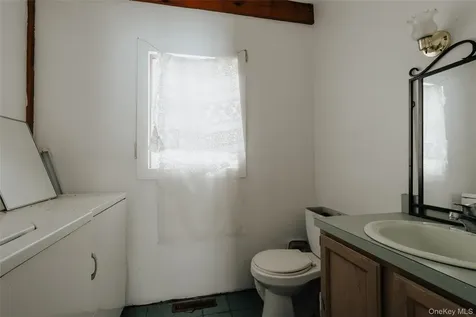26 Beckys Hill Road Hurleyville NY 12747