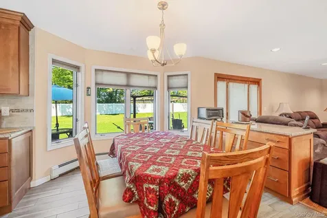 6 Sachem Court Farmingville NY 11738