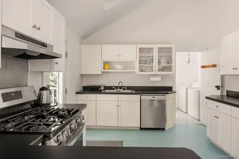 74 Willow Brook Road Clinton Corners NY 12514