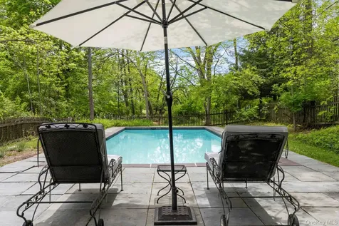 74 Willow Brook Road Clinton Corners NY 12514