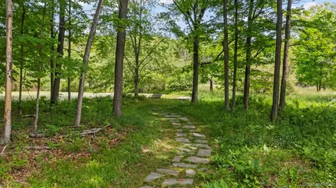 74 Willow Brook Road Clinton Corners NY 12514