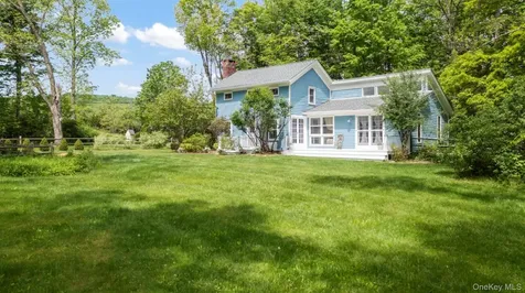 74 Willow Brook Road Clinton Corners NY 12514