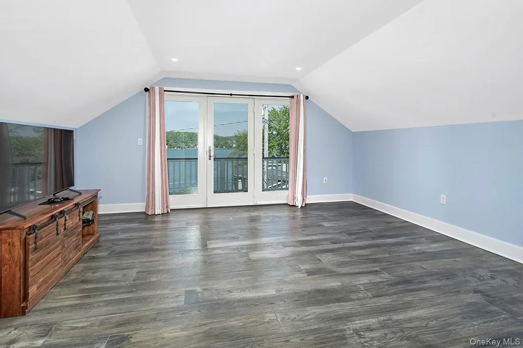 34 Lakeside Drive North Salem NY 10560
