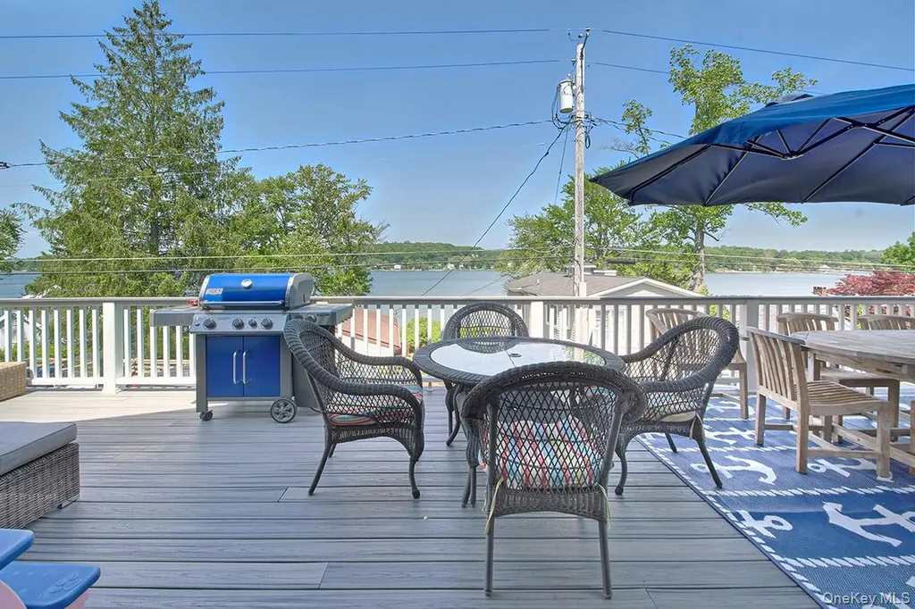 34 Lakeside Drive North Salem NY 10560