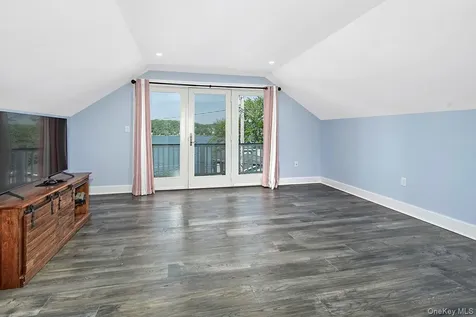 34 Lakeside Drive North Salem NY 10560