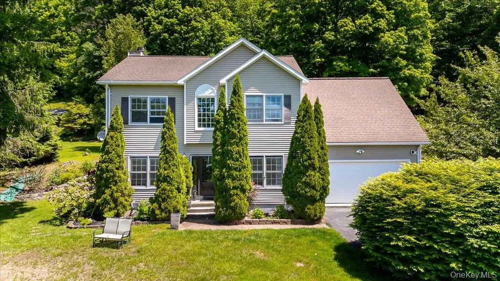 104 Wiccopee Road Putnam Valley NY 10579
