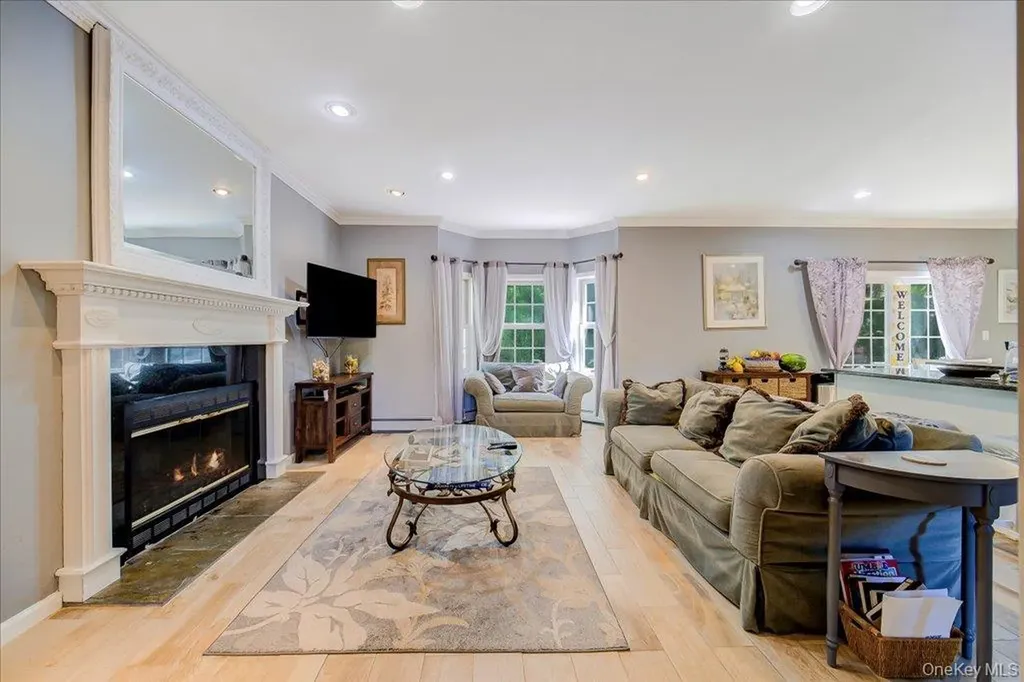 104 Wiccopee Road Putnam Valley NY 10579