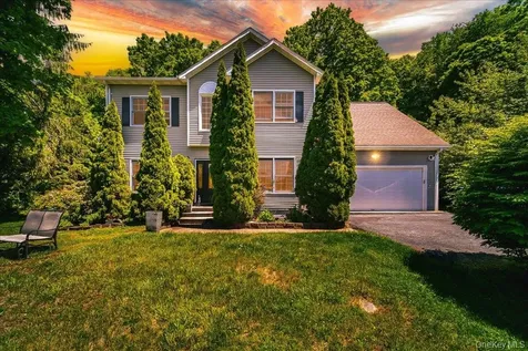 104 Wiccopee Road Putnam Valley NY 10579