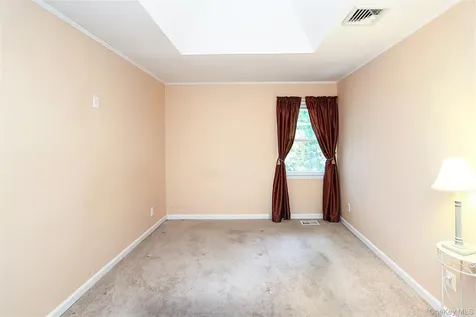 12 Ronan Road Glen Cove NY 11542