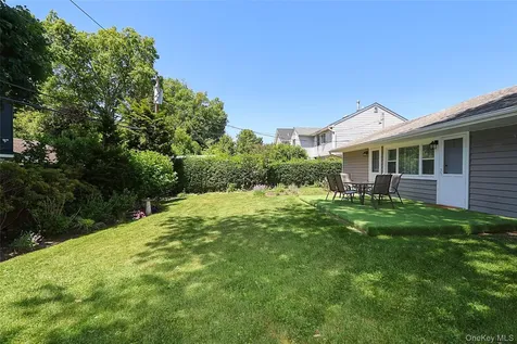12 Ronan Road Glen Cove NY 11542
