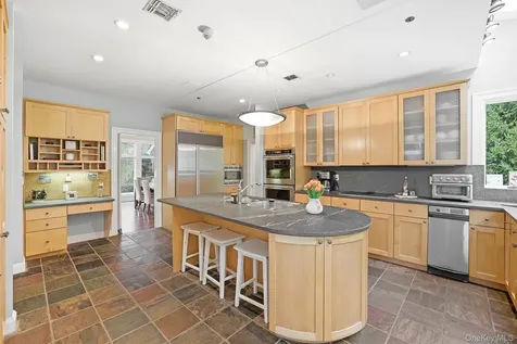 22 Random Farms Circle Chappaqua NY 10514