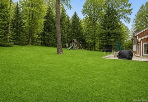 22 Random Farms Circle Chappaqua NY 10514
