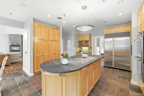 22 Random Farms Circle Chappaqua NY 10514