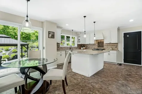 31 Ridge Road Cortlandt Manor NY 10567