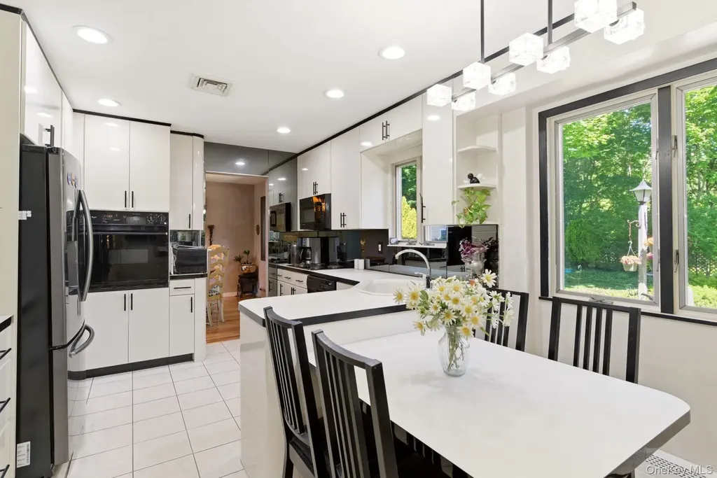 61 Hofstra Drive Smithtown NY 11787