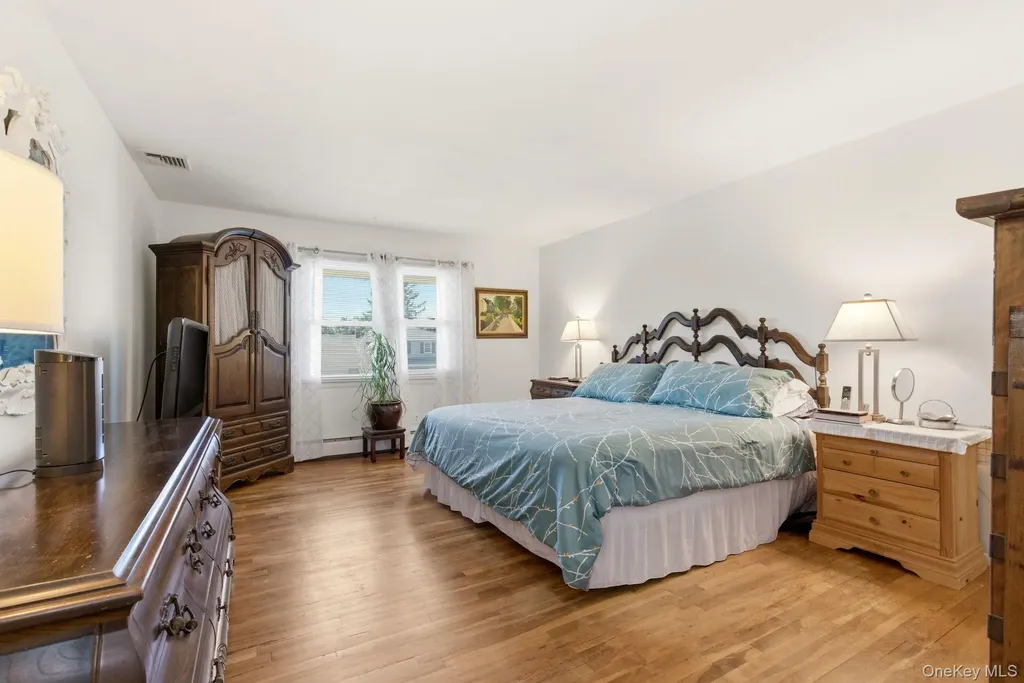 61 Hofstra Drive Smithtown NY 11787