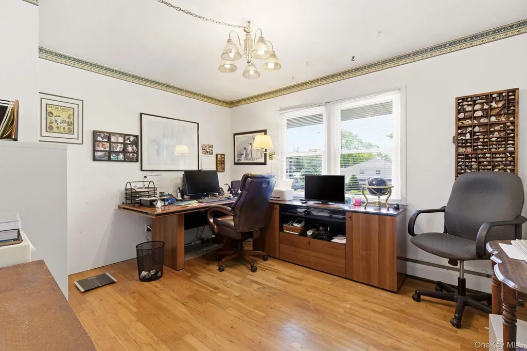 61 Hofstra Drive Smithtown NY 11787