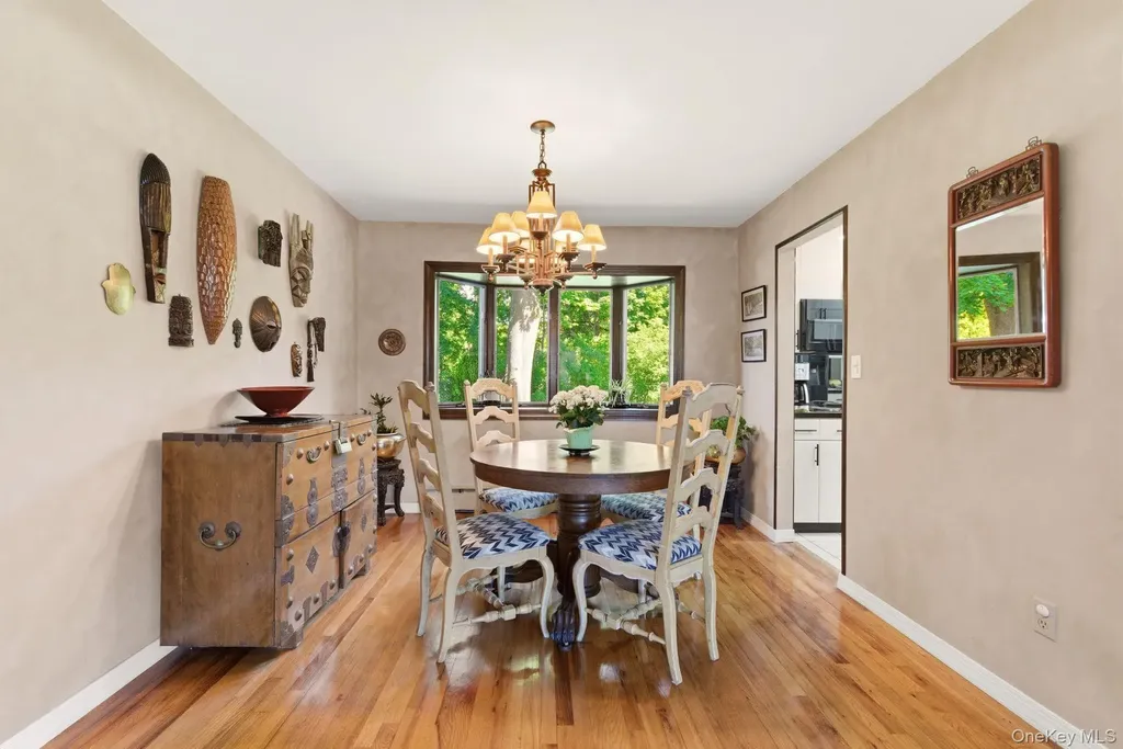 61 Hofstra Drive Smithtown NY 11787