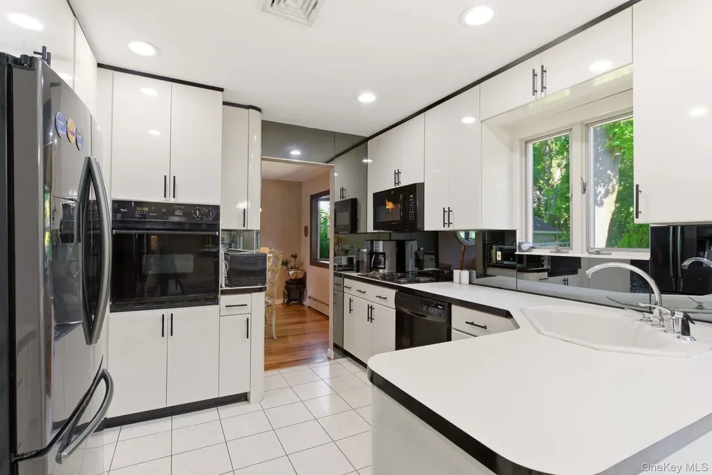 61 Hofstra Drive Smithtown NY 11787