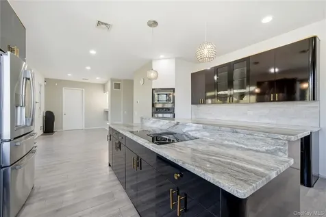 36 Roosevelt Boulevard East Patchogue NY 11772