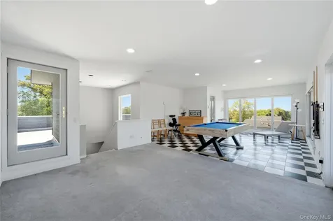 36 Roosevelt Boulevard East Patchogue NY 11772