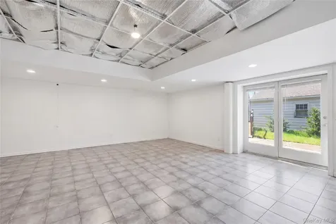 36 Roosevelt Boulevard East Patchogue NY 11772